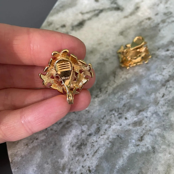 MONET vintage clips earrings- excellent condition - Picture 8 of 11